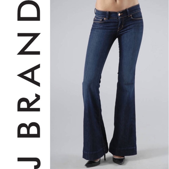 🌹SOLD🌹 J BRAND Dark Wash Love Story Flare Jeans in Jett - Picture 2 of 16